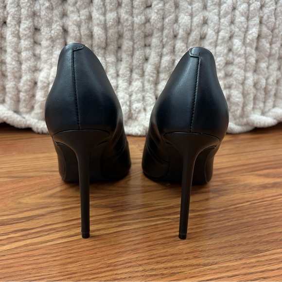 Steve Madden black leather pointed toe pumps - Picture 6 of 7